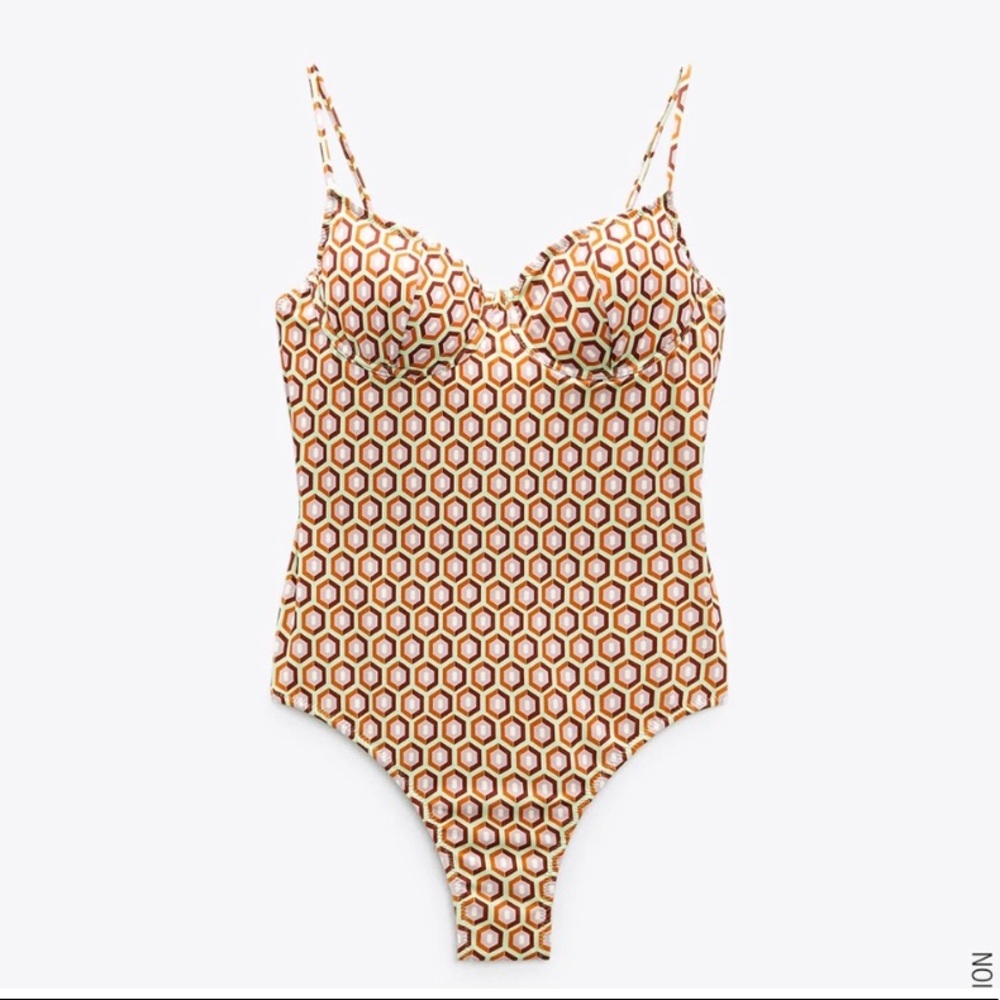 Geometric print swimsuit NWT